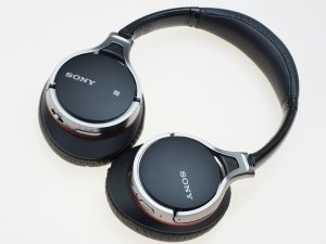 Flat 9% Discount on Sony MDR-10RBT Bluetooth Headset
