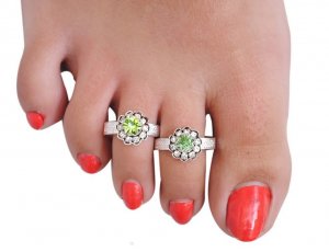 Get Upto 80% OFF on Toe Rings